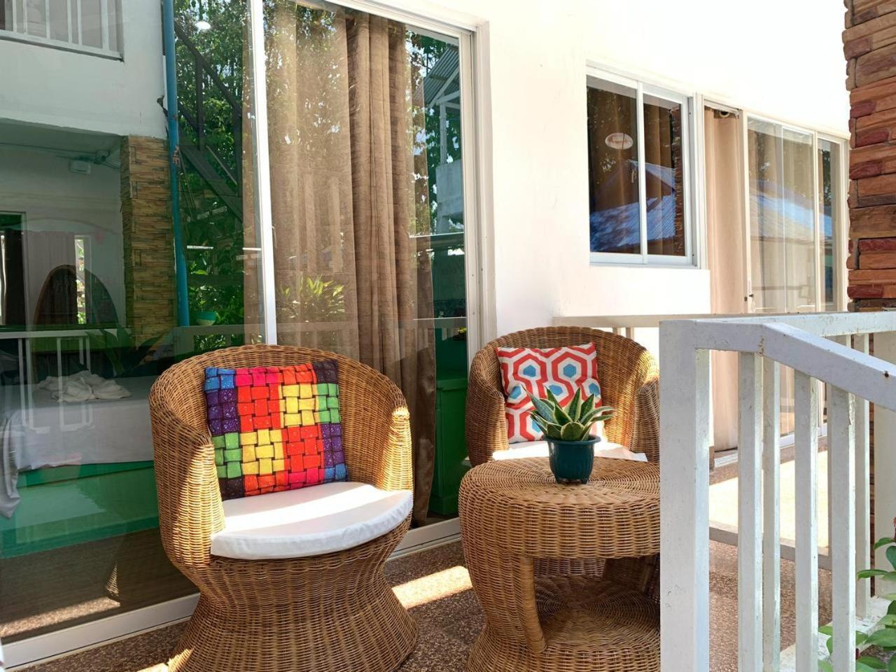 Chibel Summer Riverside Hotel เอลนิโด ภายนอก รูปภาพ